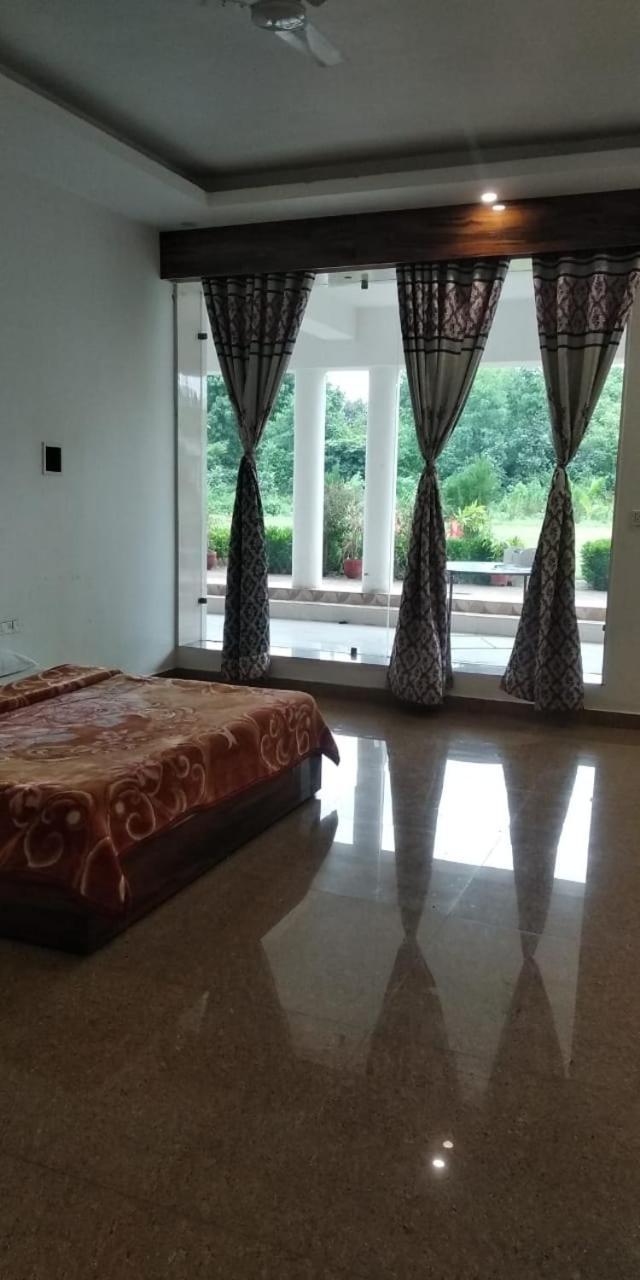 Hotel Radha Rani Mahal Khajurāho Buitenkant foto